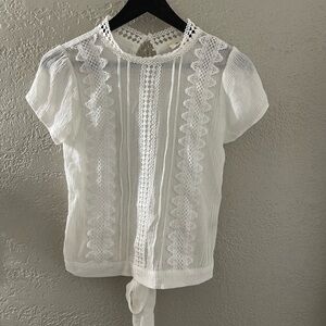 Sweet Wonderer Women’s White Embroidered Lace Women's Top Size Small